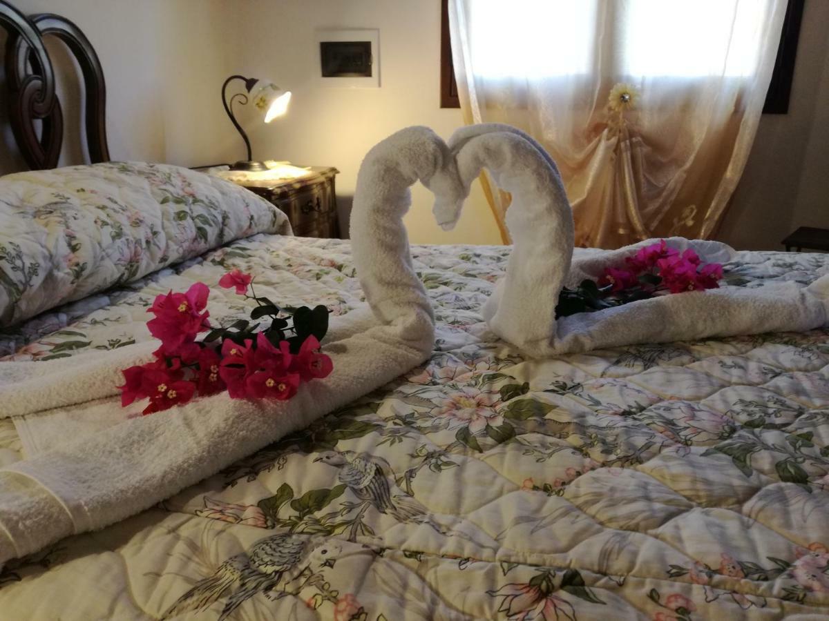 三泉Casa Vacanze Mediterraneo别墅 外观 照片