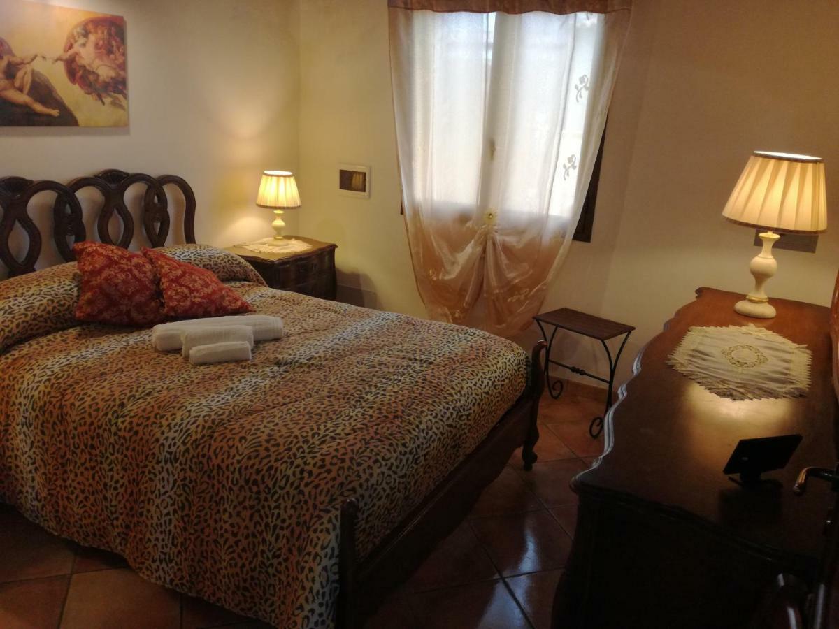 三泉Casa Vacanze Mediterraneo别墅 外观 照片